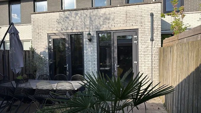 Aanbouw project